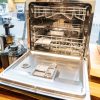 Loại máy: Máy rửa chén để bạn - độc lậpCông suất:1380 - 1620W Tiêu thụ nước:9.5 lít/ 1 lần rửa Số chén bát rửa được:10 bộ đồ ăn Châu Á Chương trình: Rửa mạnh Rửa thông thường Rửa tiết kiệm Eco Rửa ly Rửa 90 phút Rửa nhanh Tự động làm sạch máy Chế độ sấy tăng cường Turbo Air Pro với đèn UV diệt khuẩn và giữ liên tục trong 72 giờ. Chức năng hẹn giờ tiện lợi Tiêu chuẩn tiết kiệm năng lượng A+ ( Châu Âu ) Công nghệ rửa: Rửa nước nóng Công nghệ sấy: Sấy tăng cường Khay chén: Khay dao kéo Khay trên Khay dưới Chất liệu vỏ máy:Thép không gỉChất liệu cửa:Thép không gỉ Bảng điều khiển: Nút nhấn Màn hình hiển thị Kích thước - Khối lượng: Rộng 550mm Sâu 500mm Cao 595mm Chiều dài ống cấp nước:155mm Chiều dài ống thoát nước:149mm